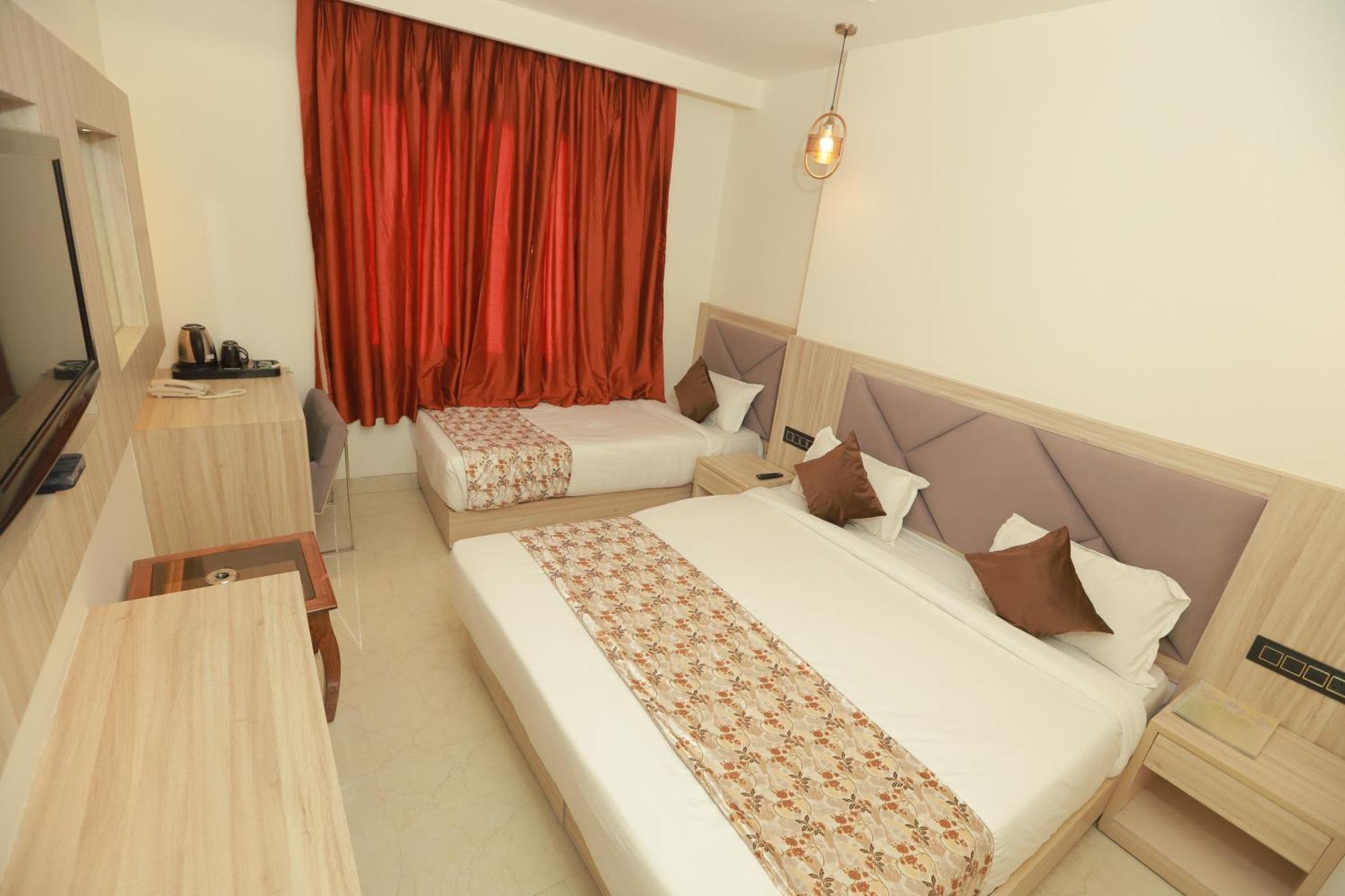 Bed & Breakfast Sunlight Near Delhi Airport 3*
